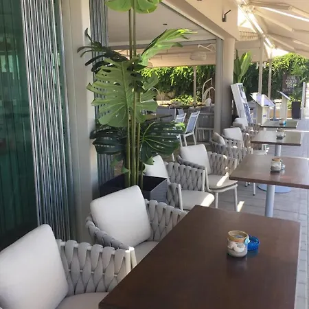 Princess Irini Sea Front Hotel apartamentowy
