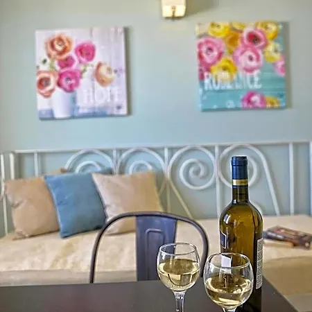 Apartahotel Princess Irini Sea Front