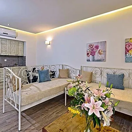 Princess Irini Sea Front Aparthotel Rethymno (Crete)