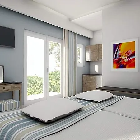 Aparthotel Princess Irini Sea Front 3*