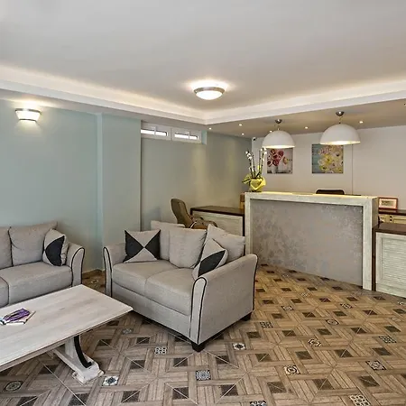 Princess Irini Sea Front 레팀노